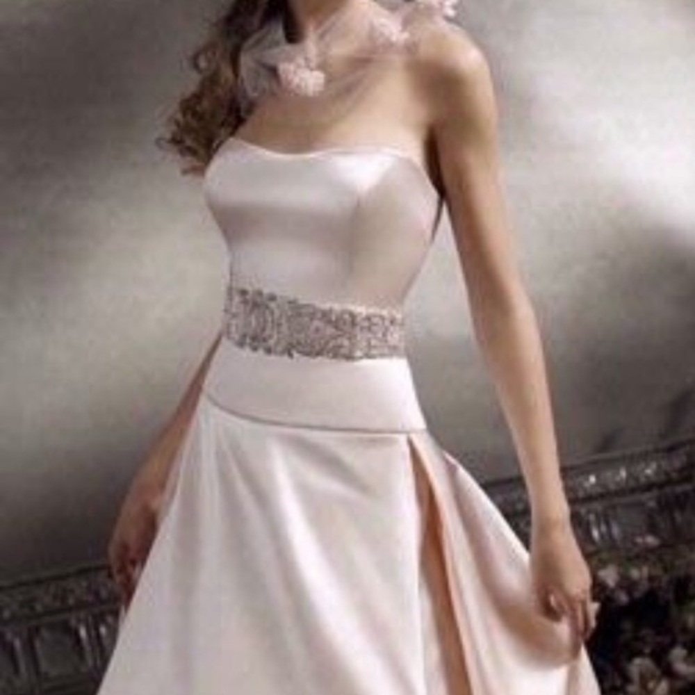 ๐2x Host Pick!๐ Lazaro silk wedding gown LZ3761 w/beaded sash belt - Picture 14 of 16